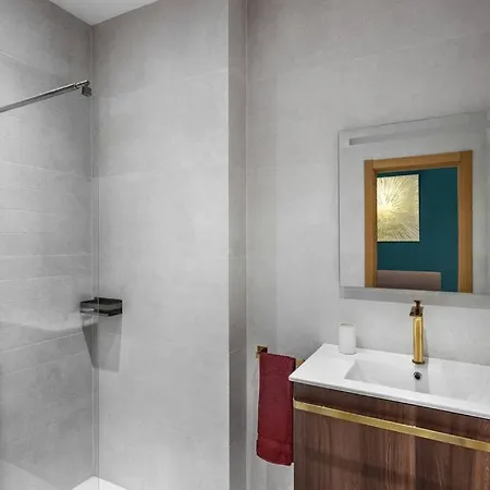 شقة Designed Studio With Common Swimming Pool - Center By Rems